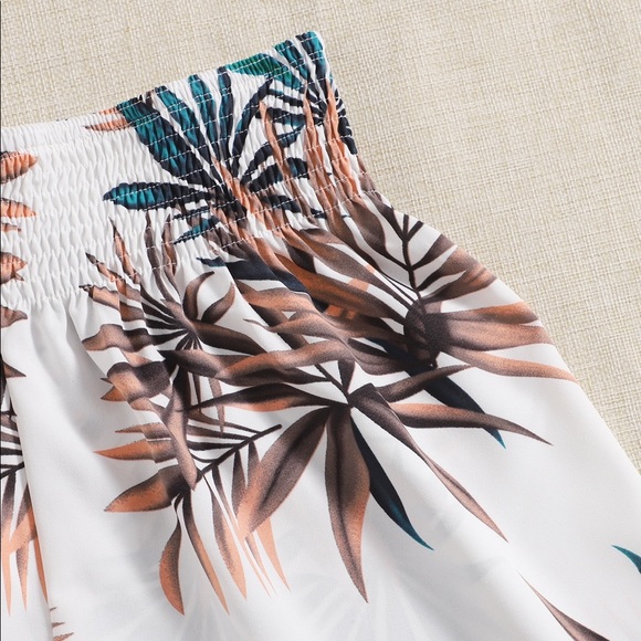 🔥HP🔥Plants Print Shirred Waist Shorts - Picture 2 of 5